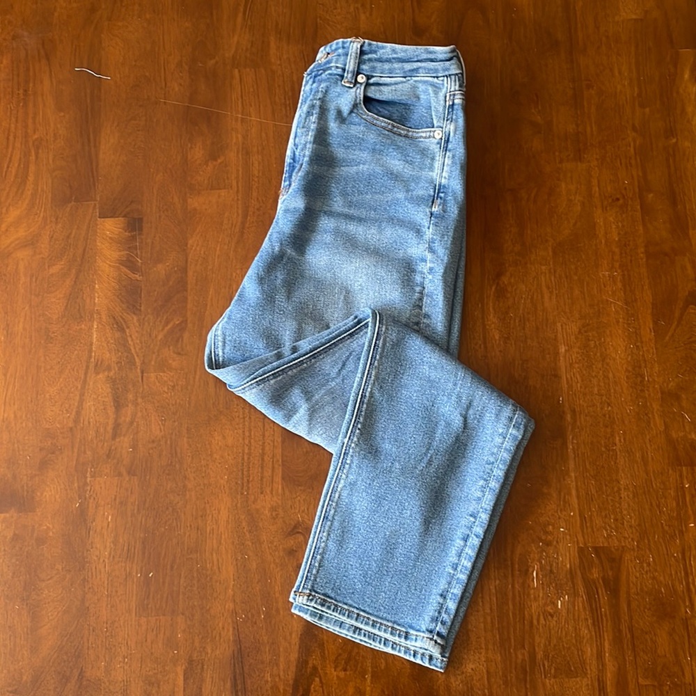American Eagle Curvy Mom Jean